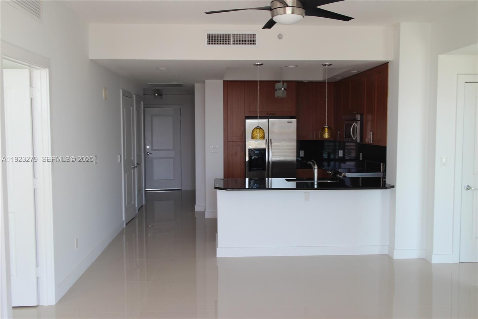 315 NE 3rd Avenue 2005, Fort Lauderdale, FL 33301 photo 2