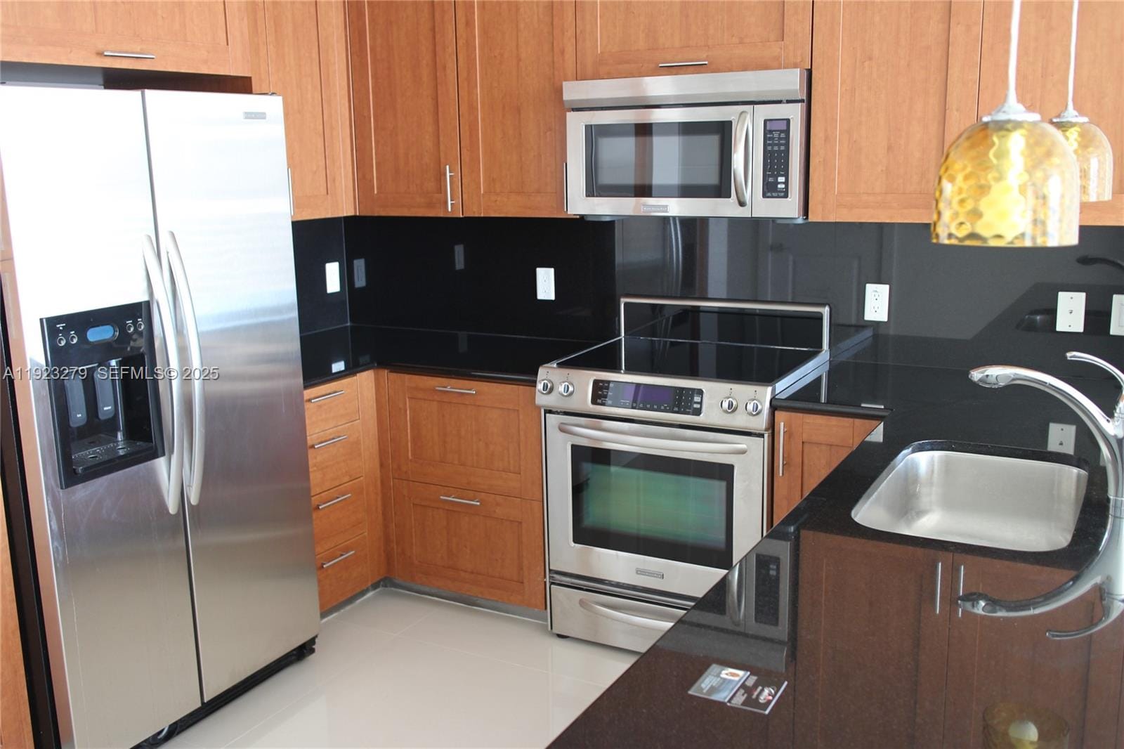 315 NE 3rd Avenue 2005, Fort Lauderdale, FL 33301 photo 3