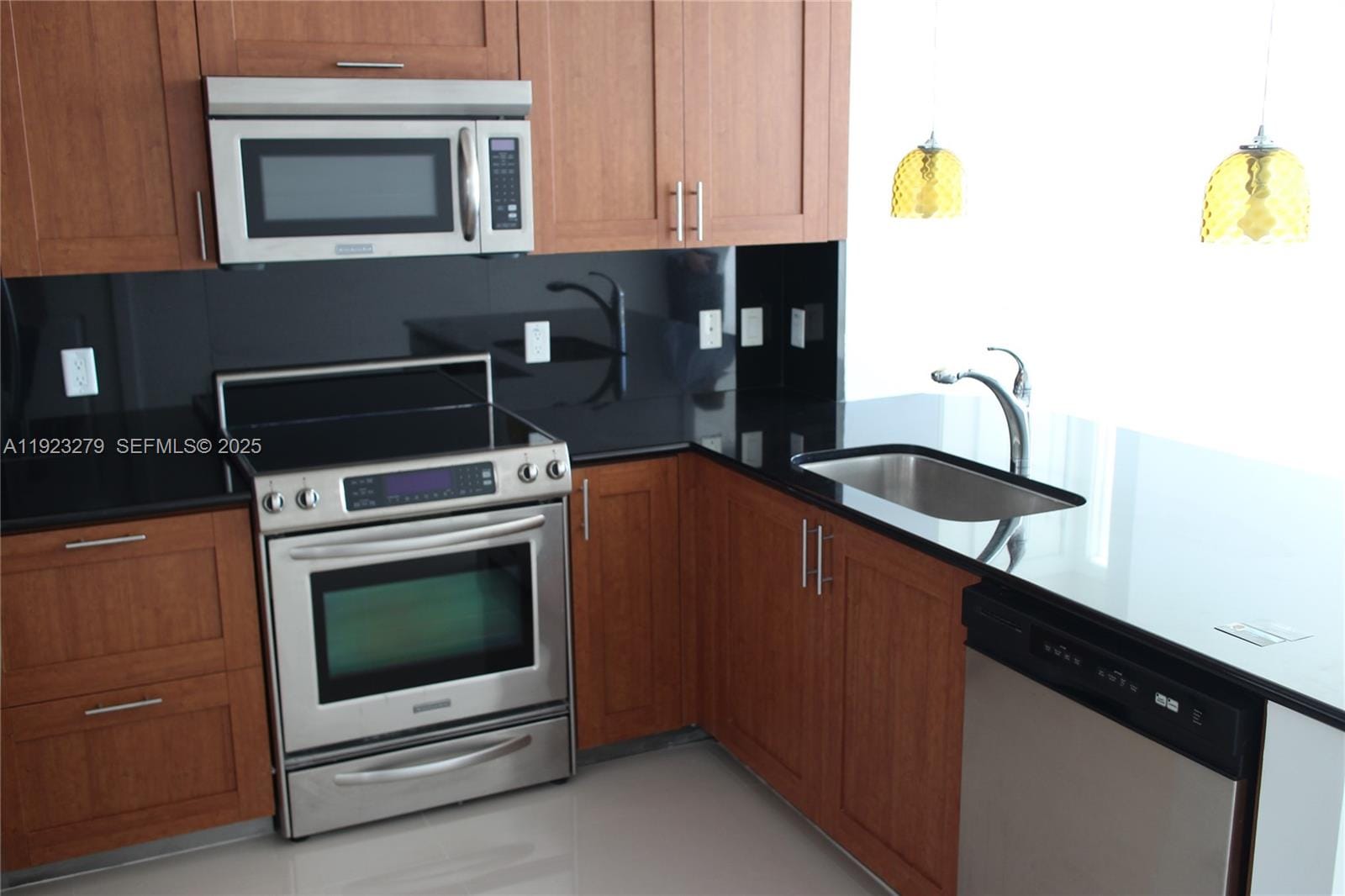 315 NE 3rd Avenue 2005, Fort Lauderdale, FL 33301 photo 4