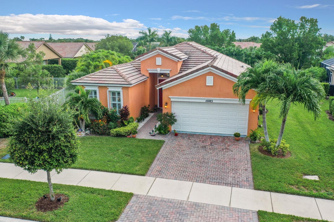 10083 SW Chadwick Drive, Port St. Lucie, FL 34987