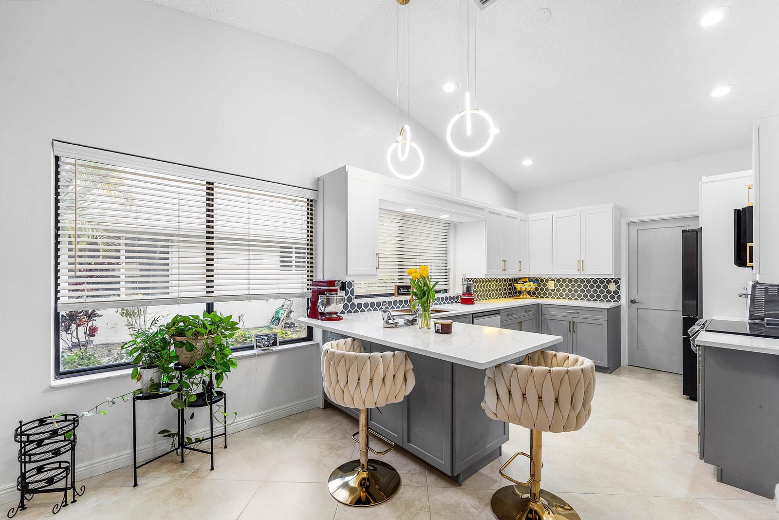 1370 NW 28th Avenue, Delray Beach, FL 33445