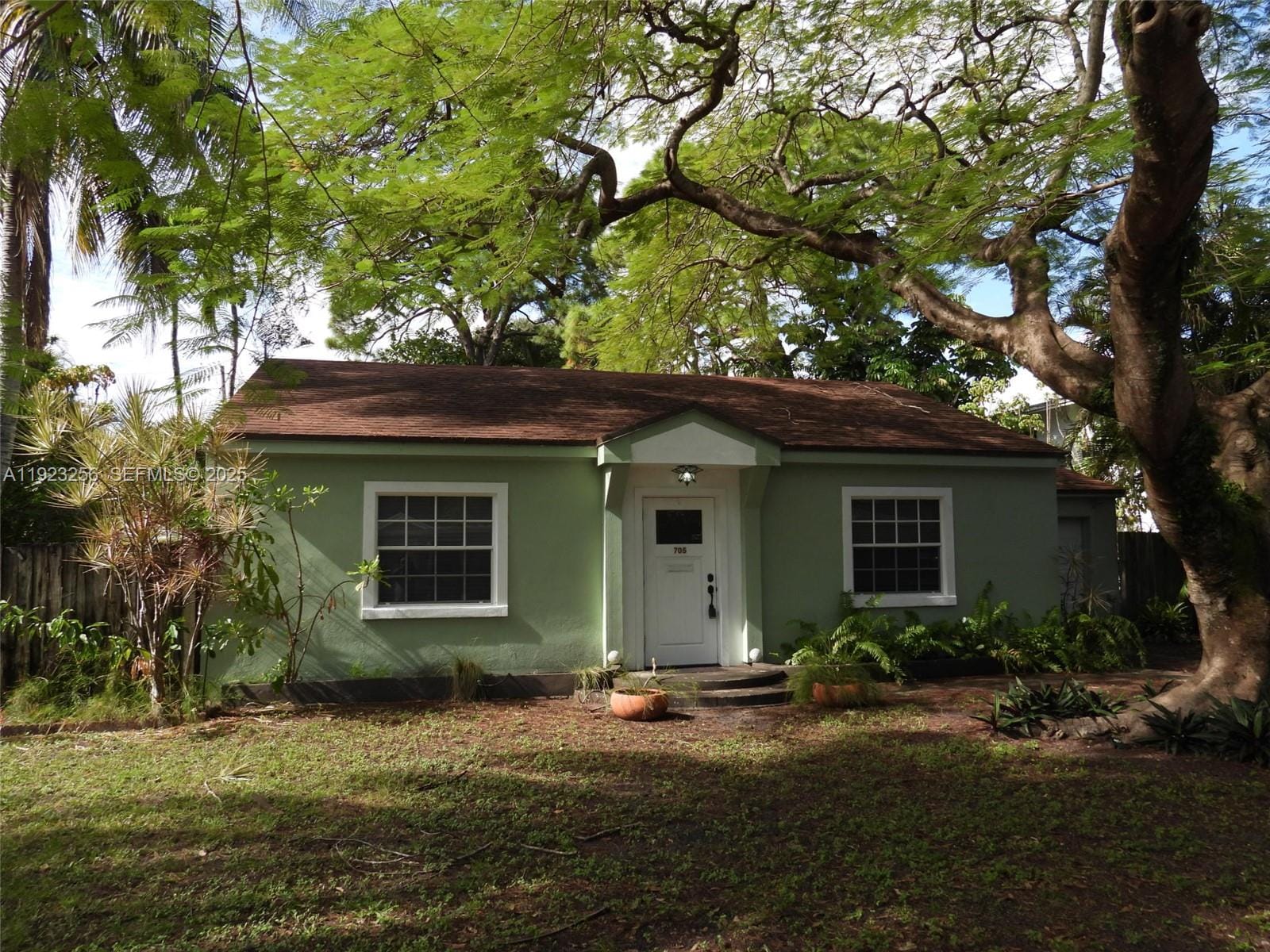 705 SW 14th Avenue, Fort Lauderdale, FL 33312 photo 1