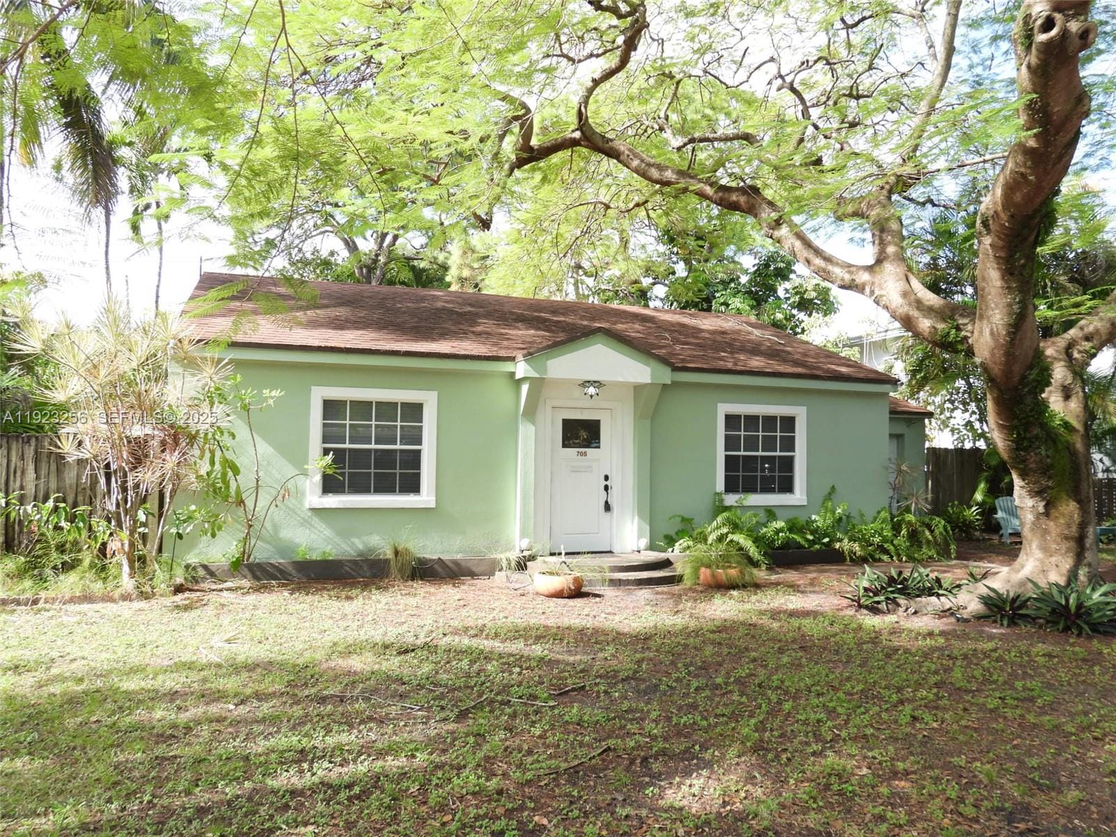 705 SW 14th Avenue, Fort Lauderdale, FL 33312 photo 4
