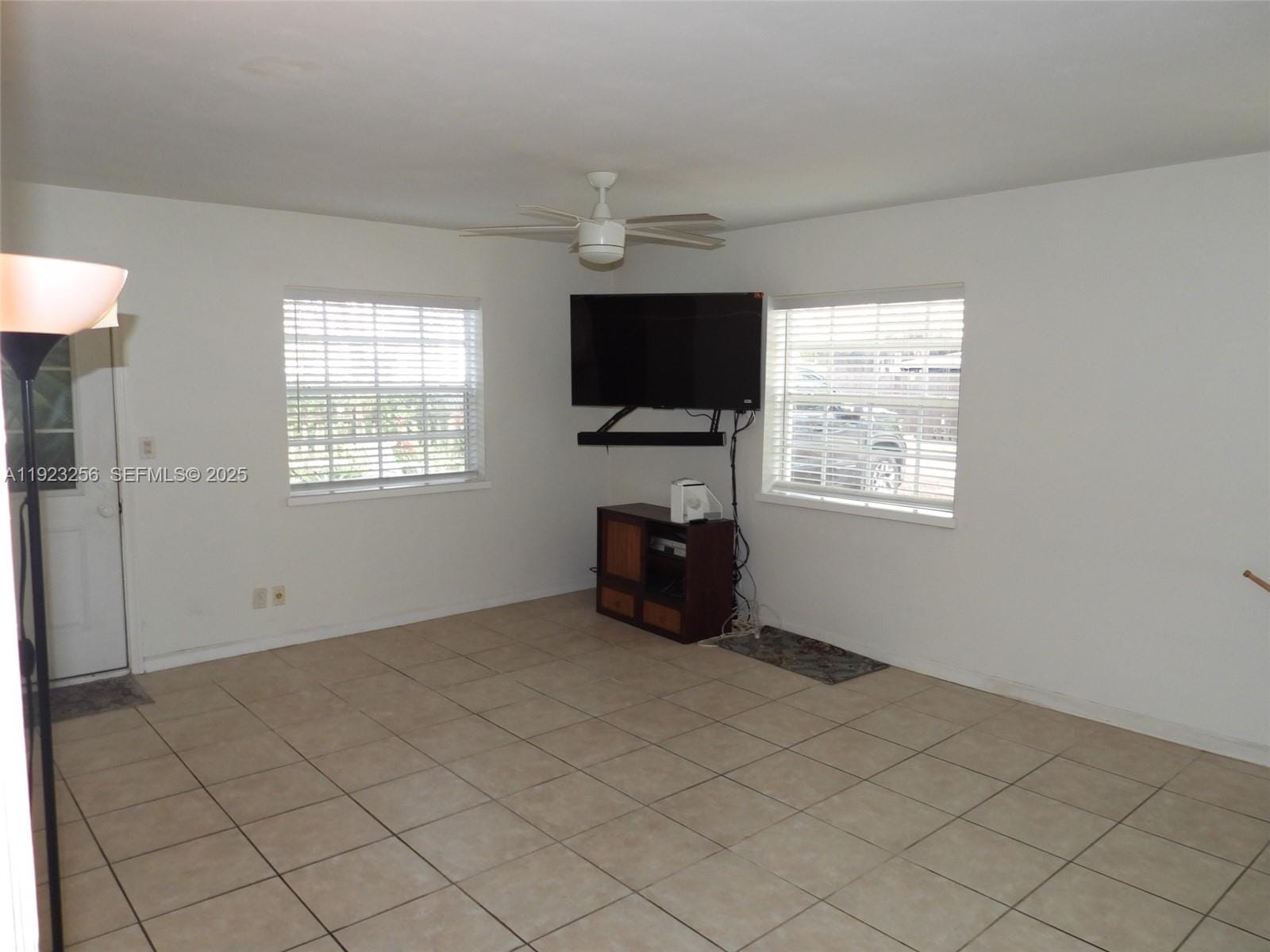 705 SW 14th Avenue, Fort Lauderdale, FL 33312 photo 5