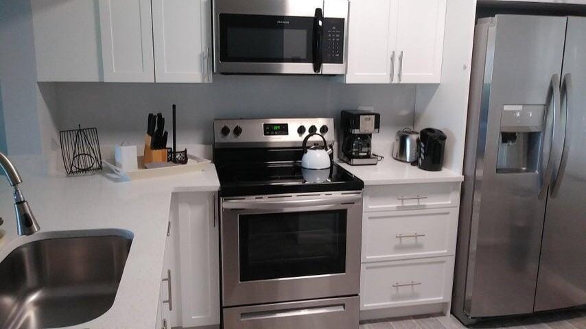 3050 Presidential Way 206 — photo 3