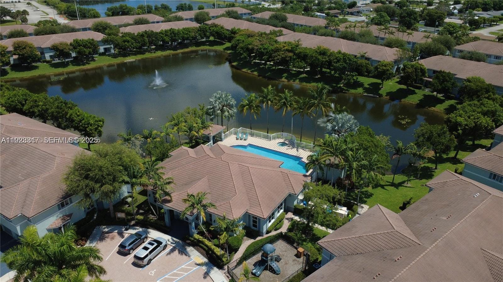 1918 Alamanda Way, Riviera Beach, FL 33404 photo 23