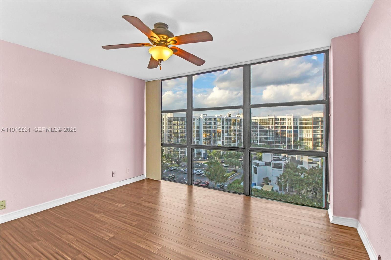 800 Parkview Drive 821, Hallandale Beach, FL 33009 photo 15