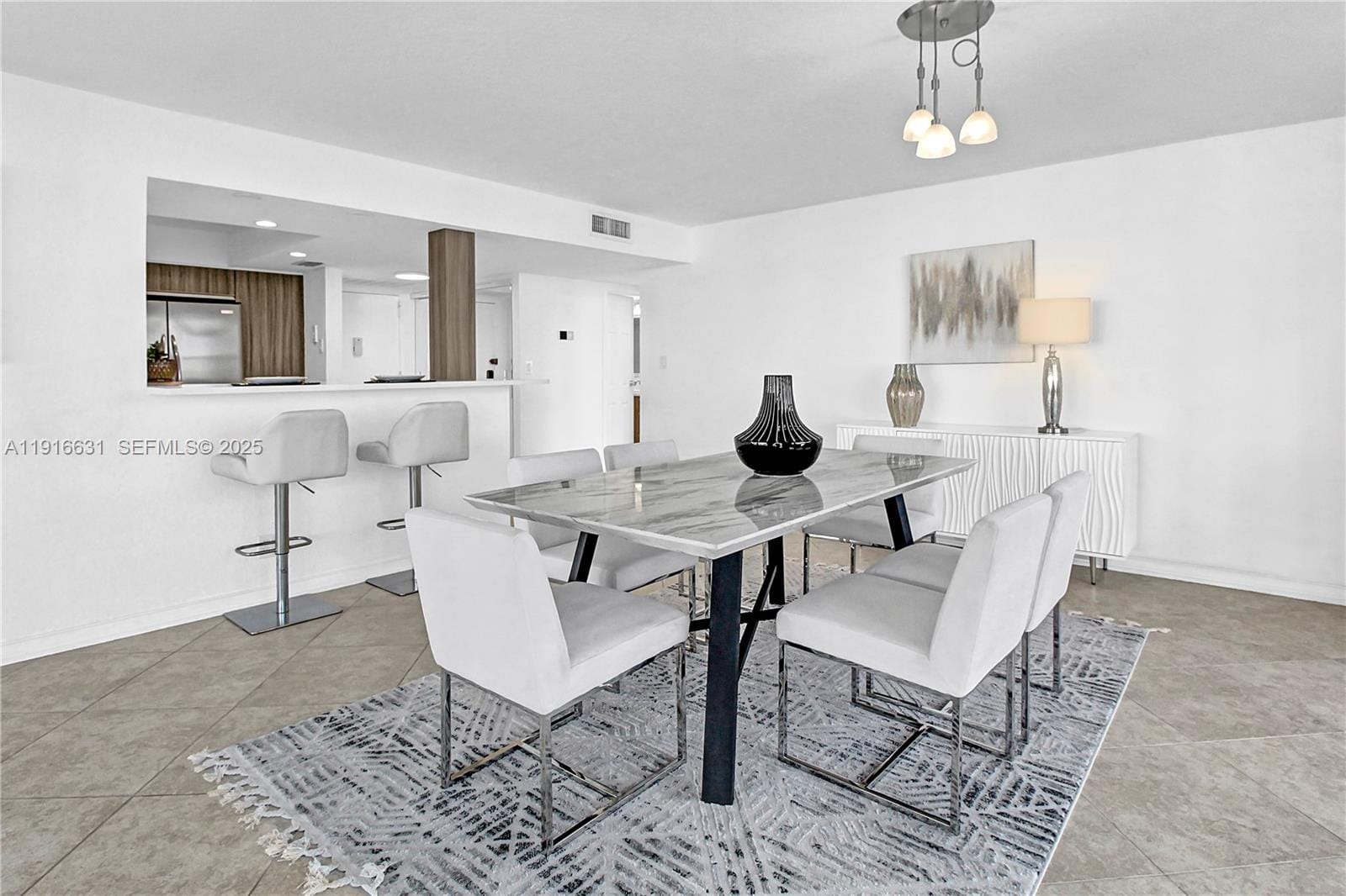800 Parkview Drive 821 — photo 10