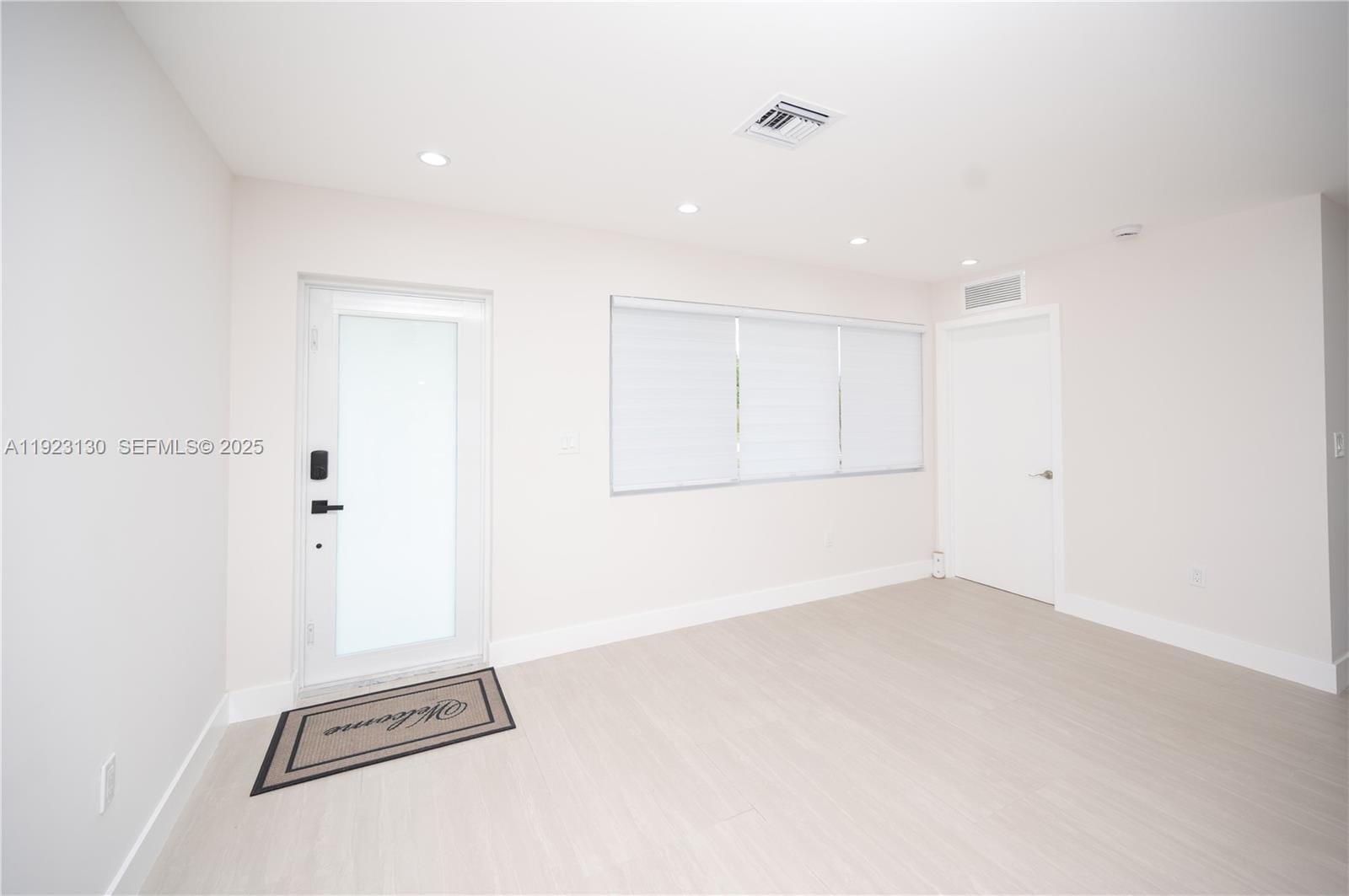 7928 Miramar Boulevard — photo 9