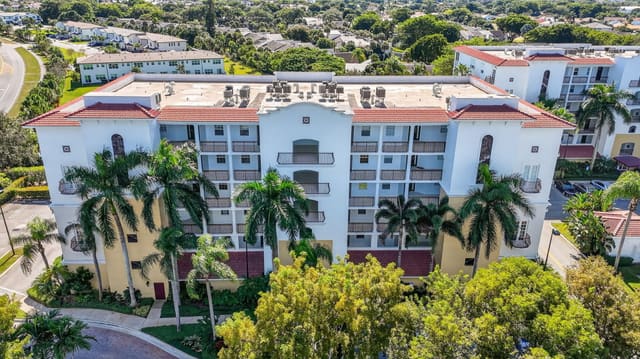 22715 Camino Del Mar 61, sold in Coronado At Boca Raton Condo, Boca Raton, FL
