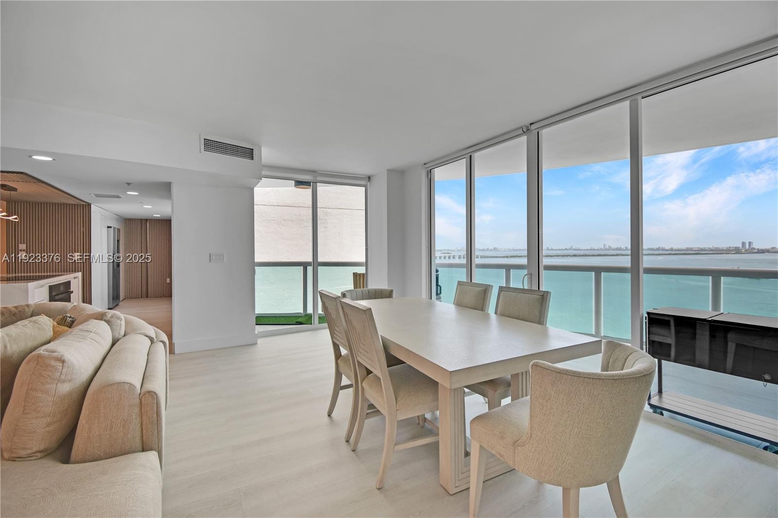 1800 N Bayshore Drive 2201, Miami, FL 33132 photo 16