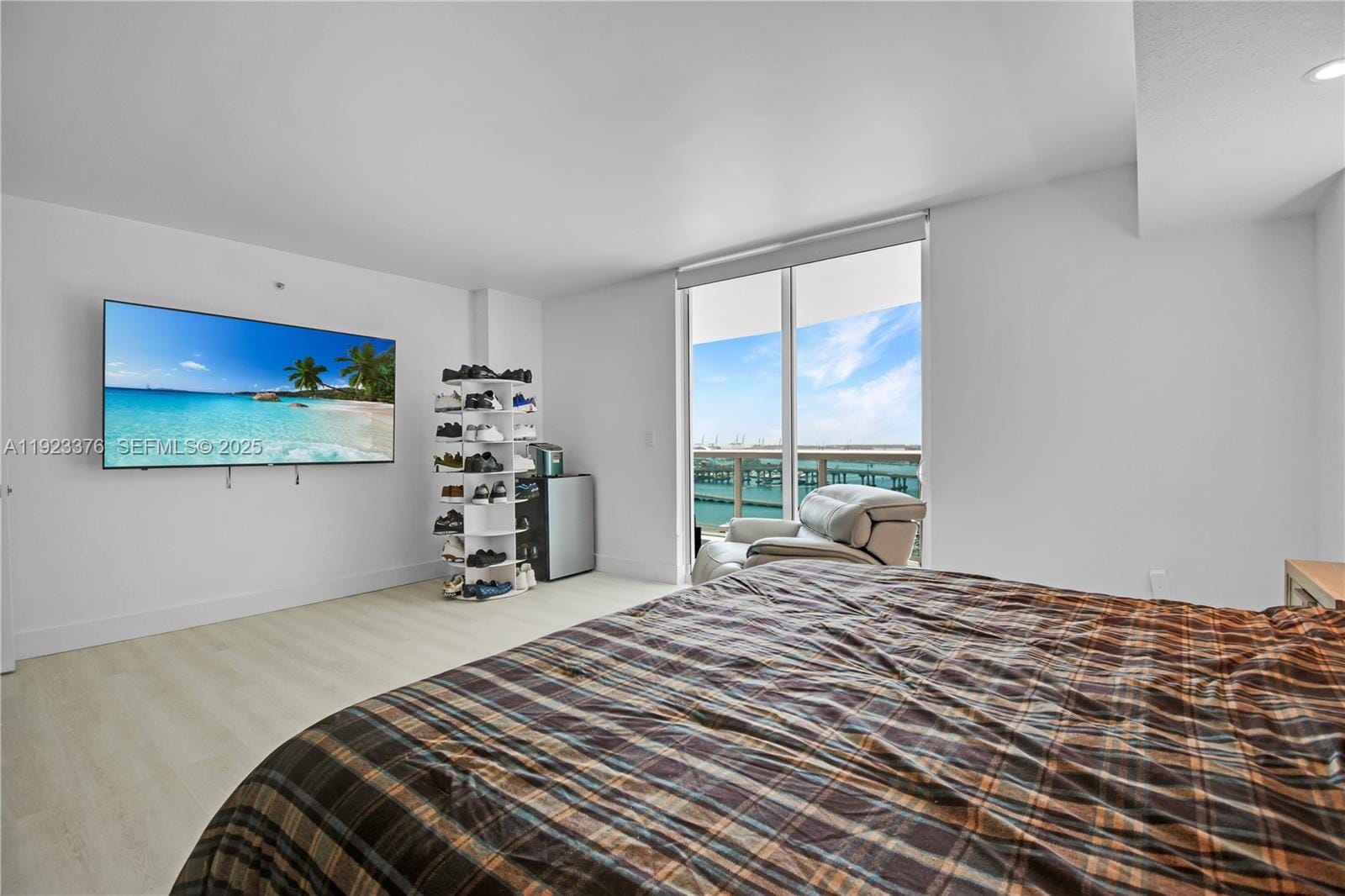 1800 N Bayshore Drive 2201, Miami, FL 33132 photo 21