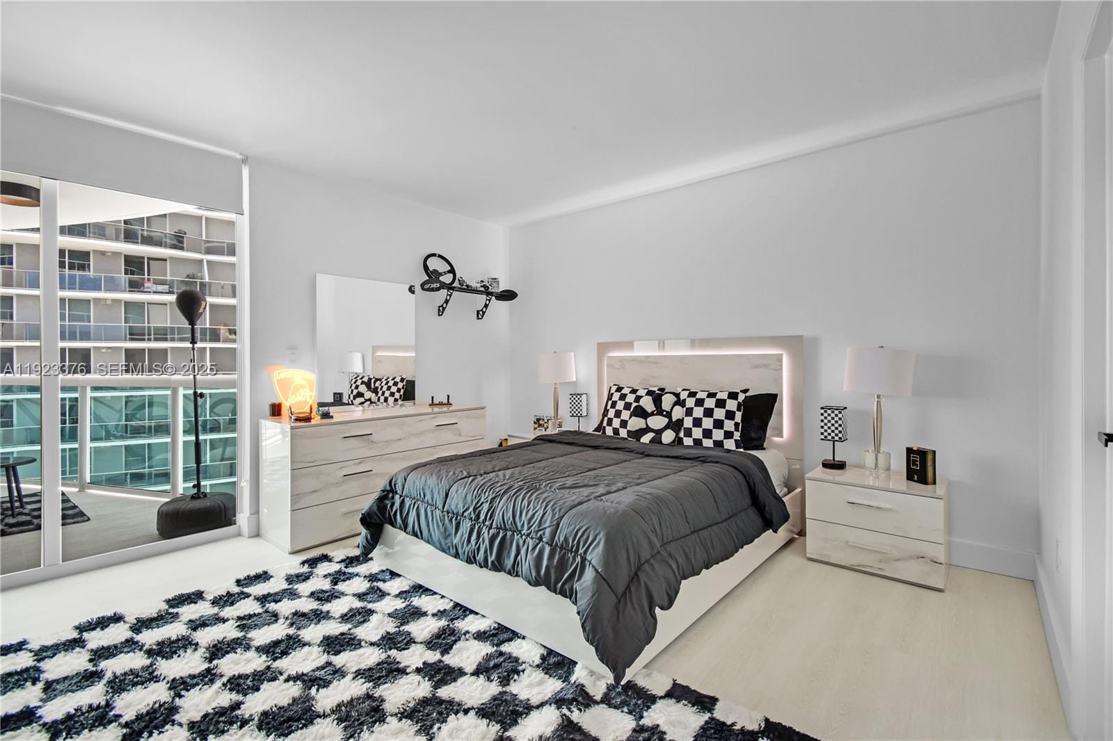 1800 N Bayshore Drive 2201, Miami, FL 33132 photo 24
