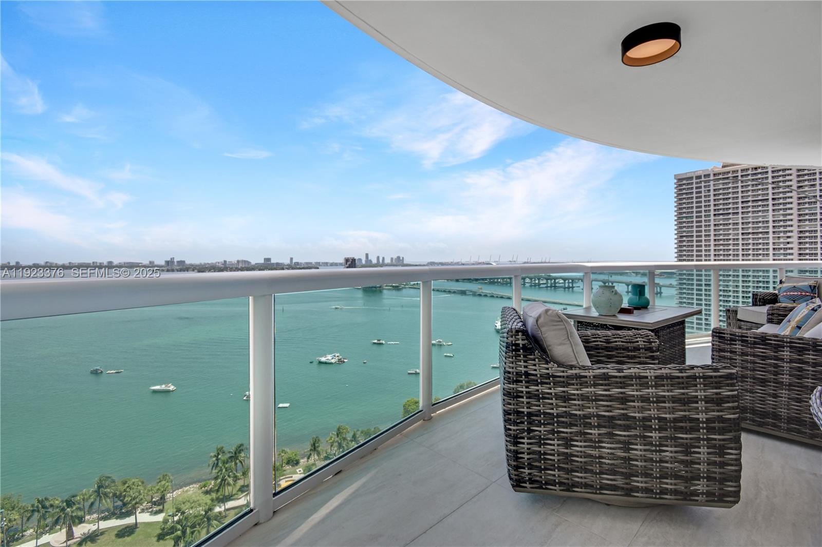 1800 N Bayshore Drive 2201, Miami, FL 33132 photo 27