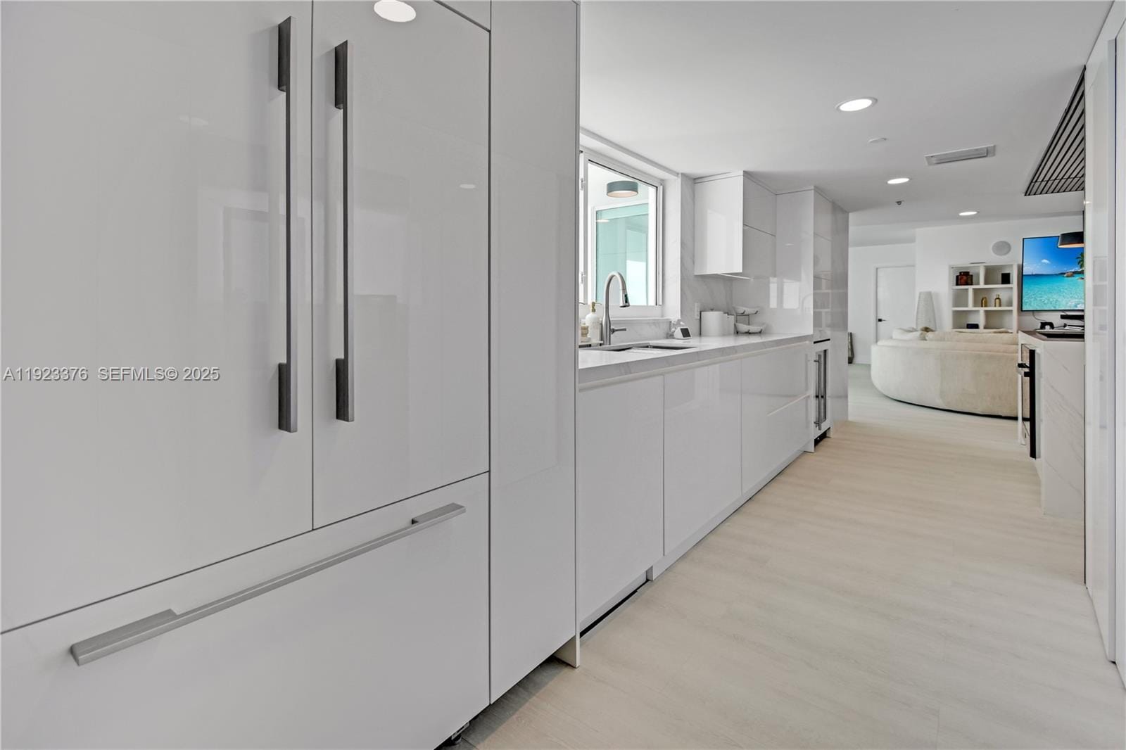 1800 N Bayshore Drive 2201, Miami, FL 33132 photo 4