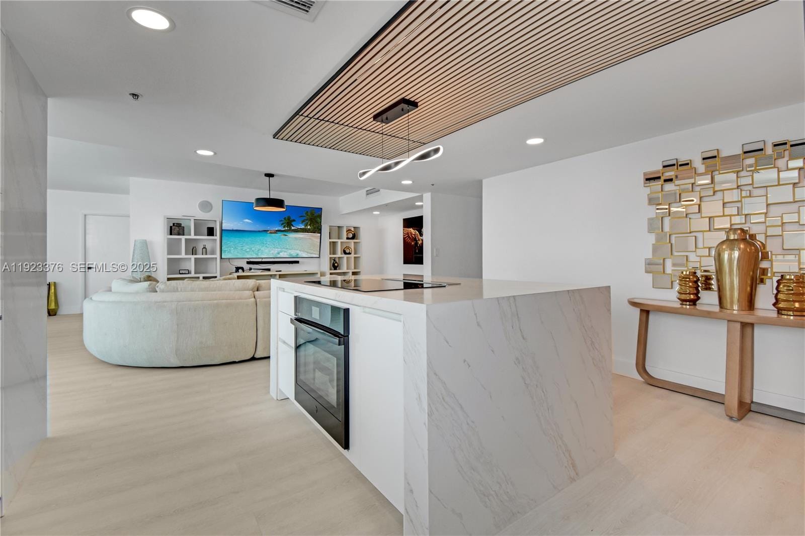 1800 N Bayshore Drive 2201, Miami, FL 33132 photo 7