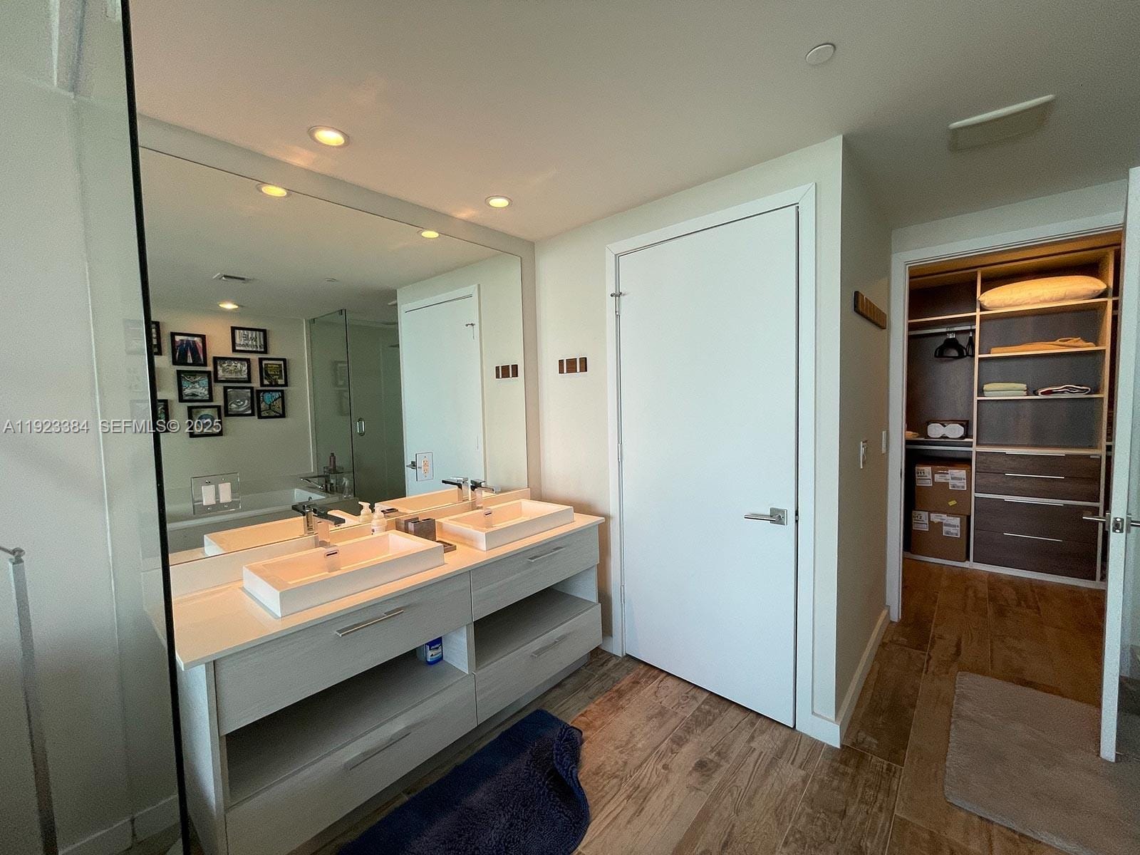 650 NE 32nd Street 3005 — photo 12