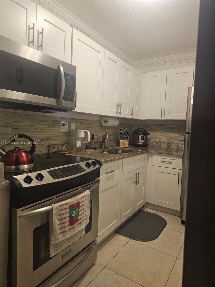 8411 NW 8th Street 111 — photo 12