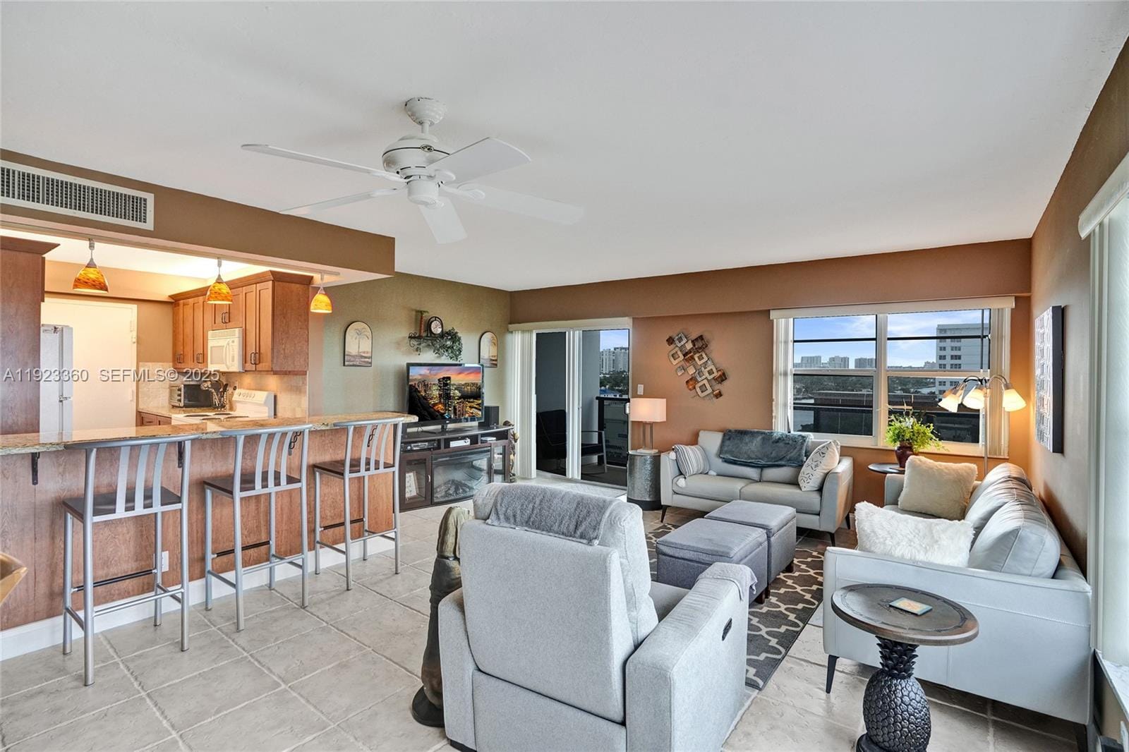 5100 Dupont Boulevard 6M — photo 3