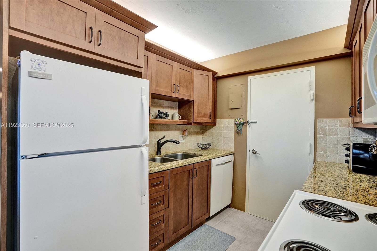 5100 Dupont Boulevard 6M — photo 8