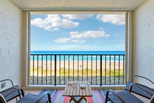 10310 S Ocean Drive 406, sold in Oceanrise Condominium, Jensen Beach, FL