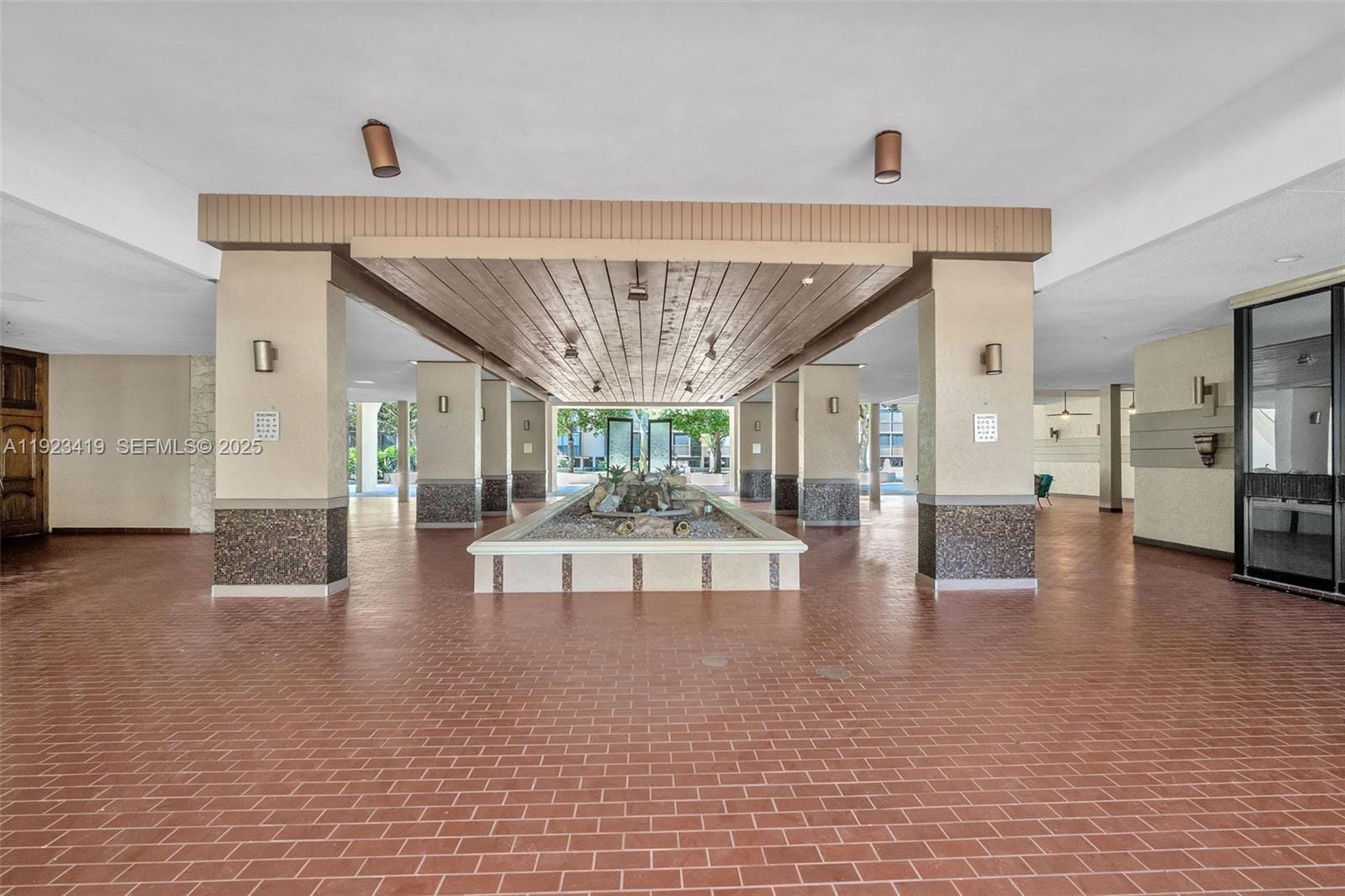 2818 N 46th Avenue K689, Hollywood, FL 33021 photo 5
