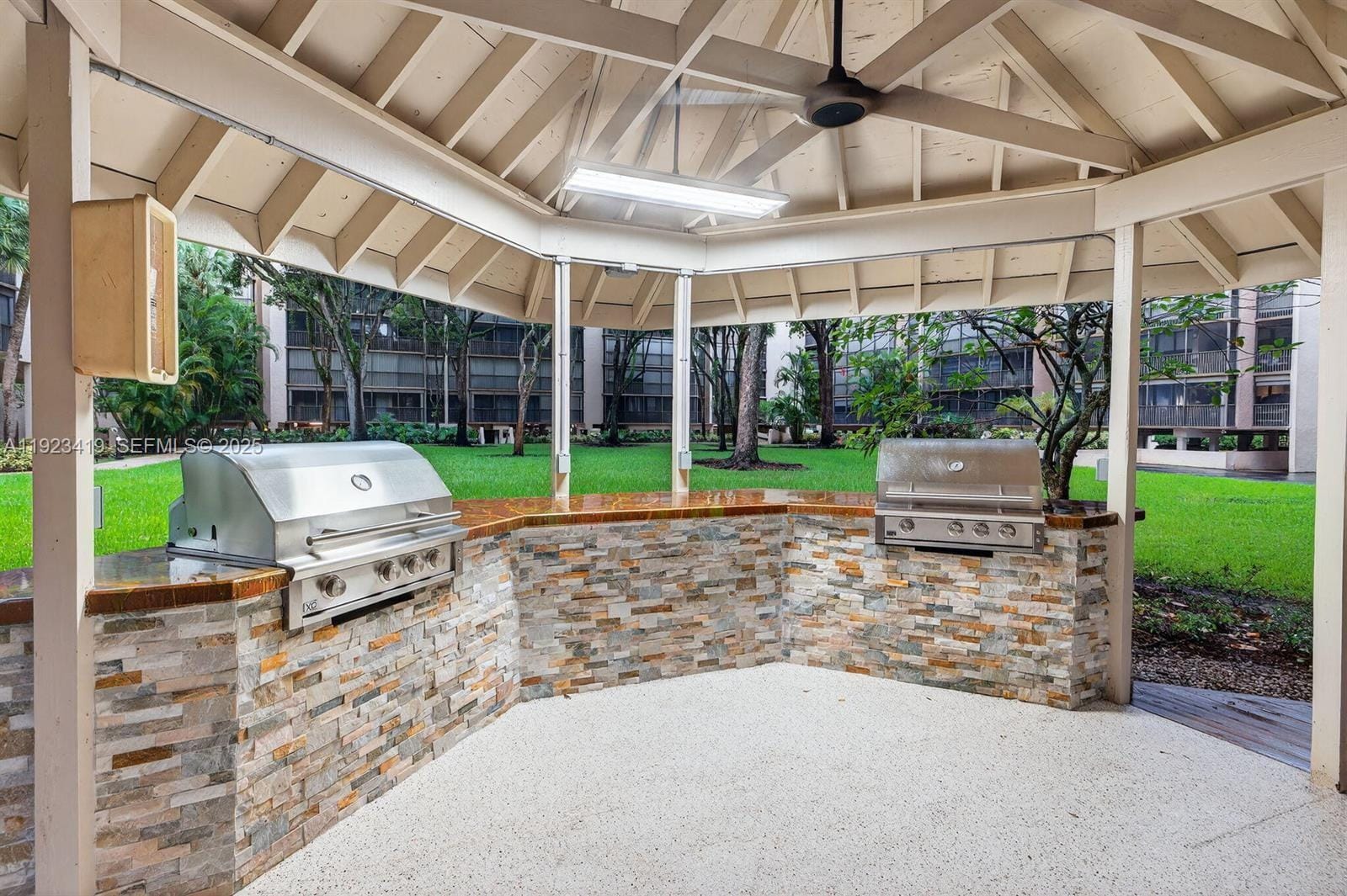 2818 N 46th Avenue K689, Hollywood, FL 33021 photo 8