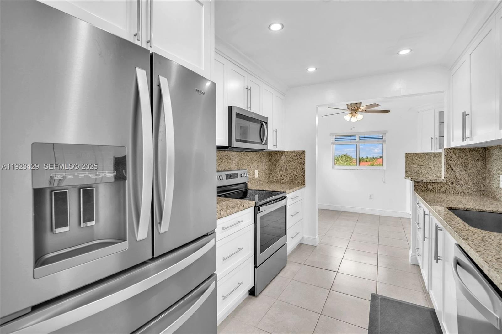 701 SW 142nd Avenue 414S — photo 8
