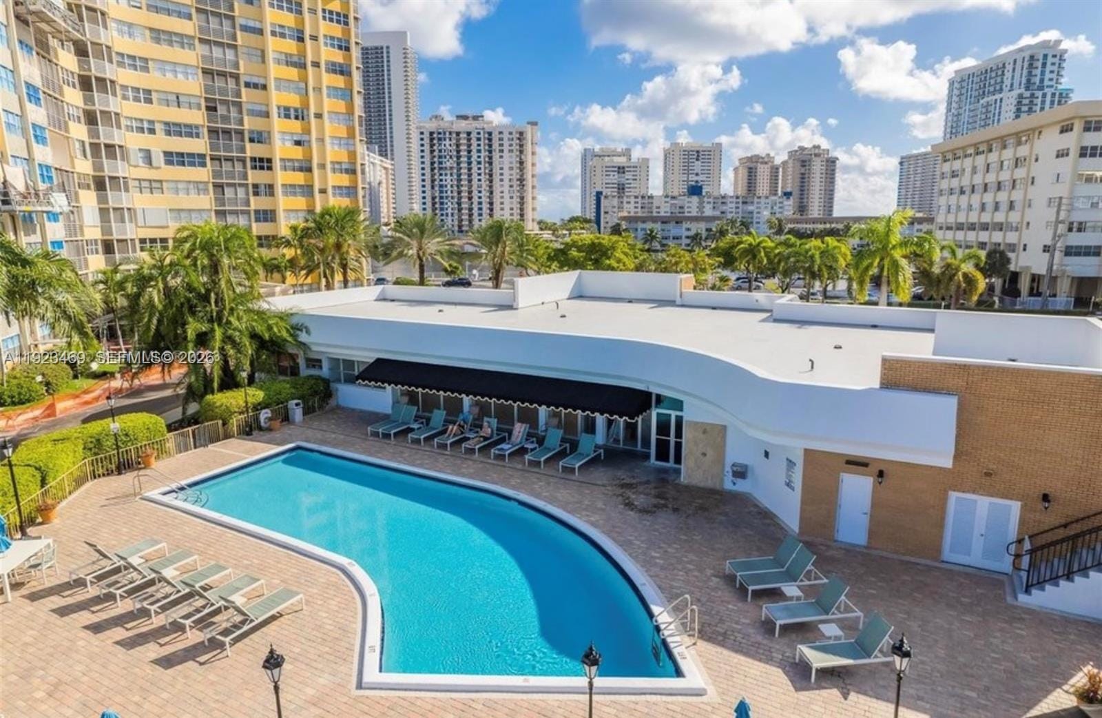 100 Golden Isles Drive 605, Hallandale Beach, FL 33009 photo 18
