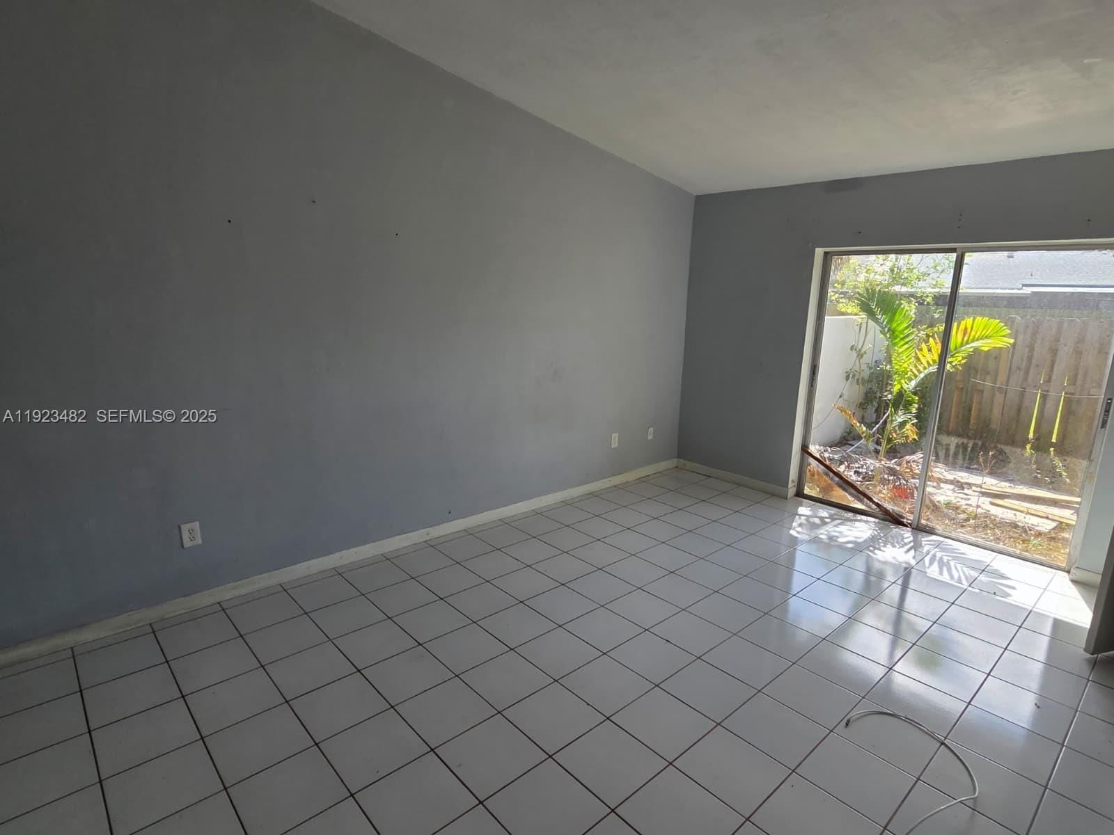 12412 SW 112th Terrace, Miami, FL 33186 photo 6