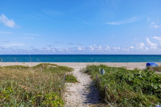 2778 S Ocean Boulevard 203s, sold in Sutton Place Condo, Palm Beach, FL