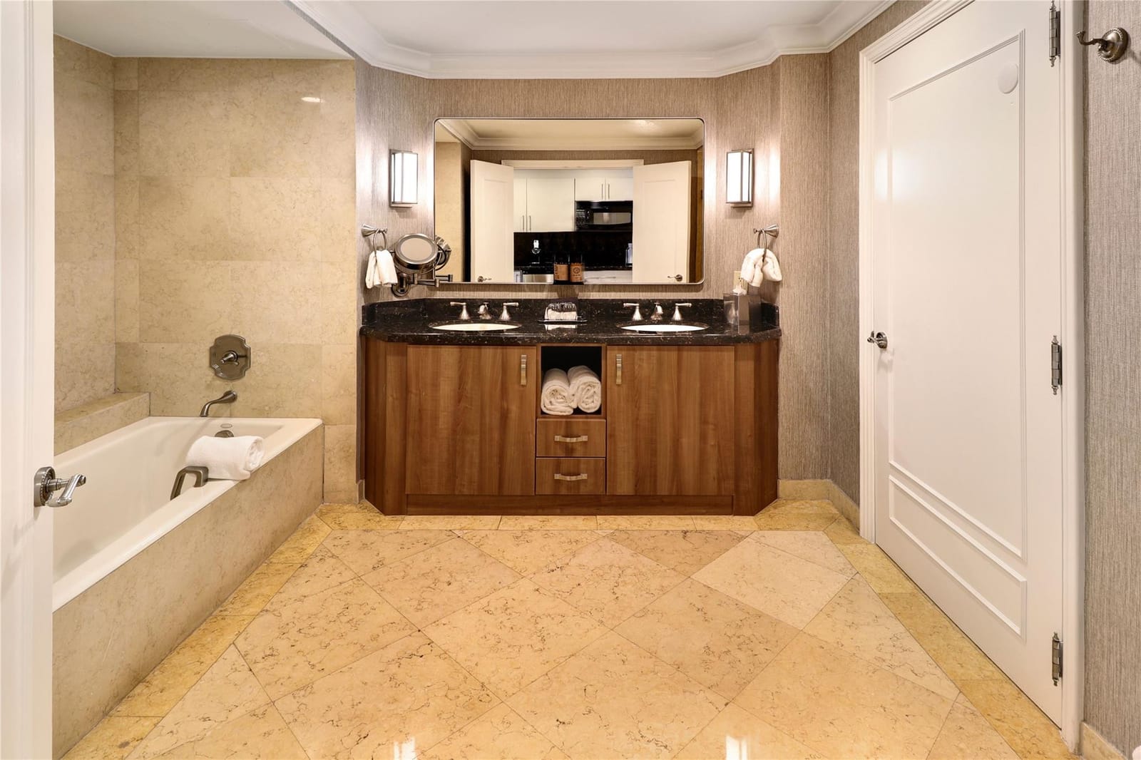 601 N Ft Lauderdale Bch Boulevard 905 — photo 3