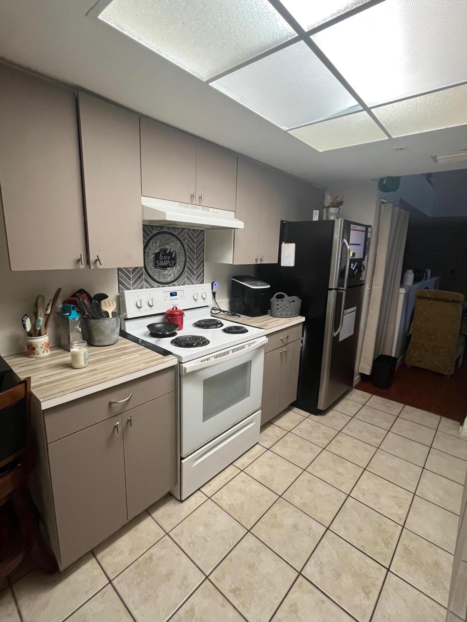 4167 N Haverhill Road 1102 — photo 12