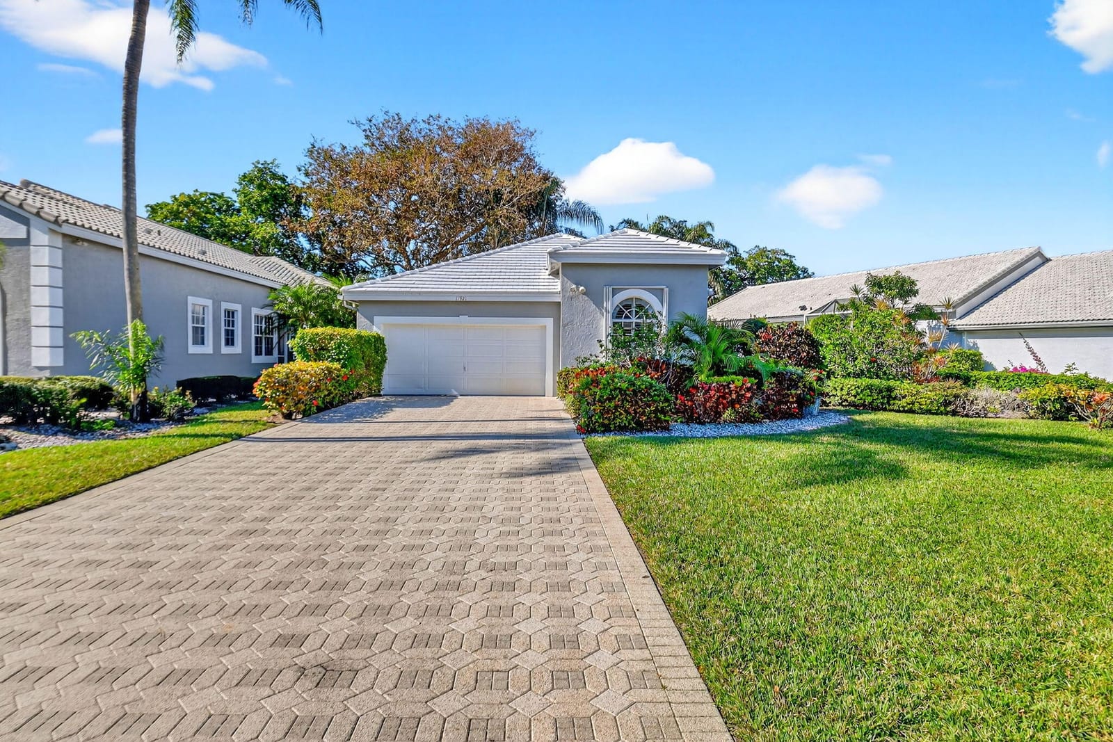 11921 Fountainside Circle, Boynton Beach, FL 33437 photo 2