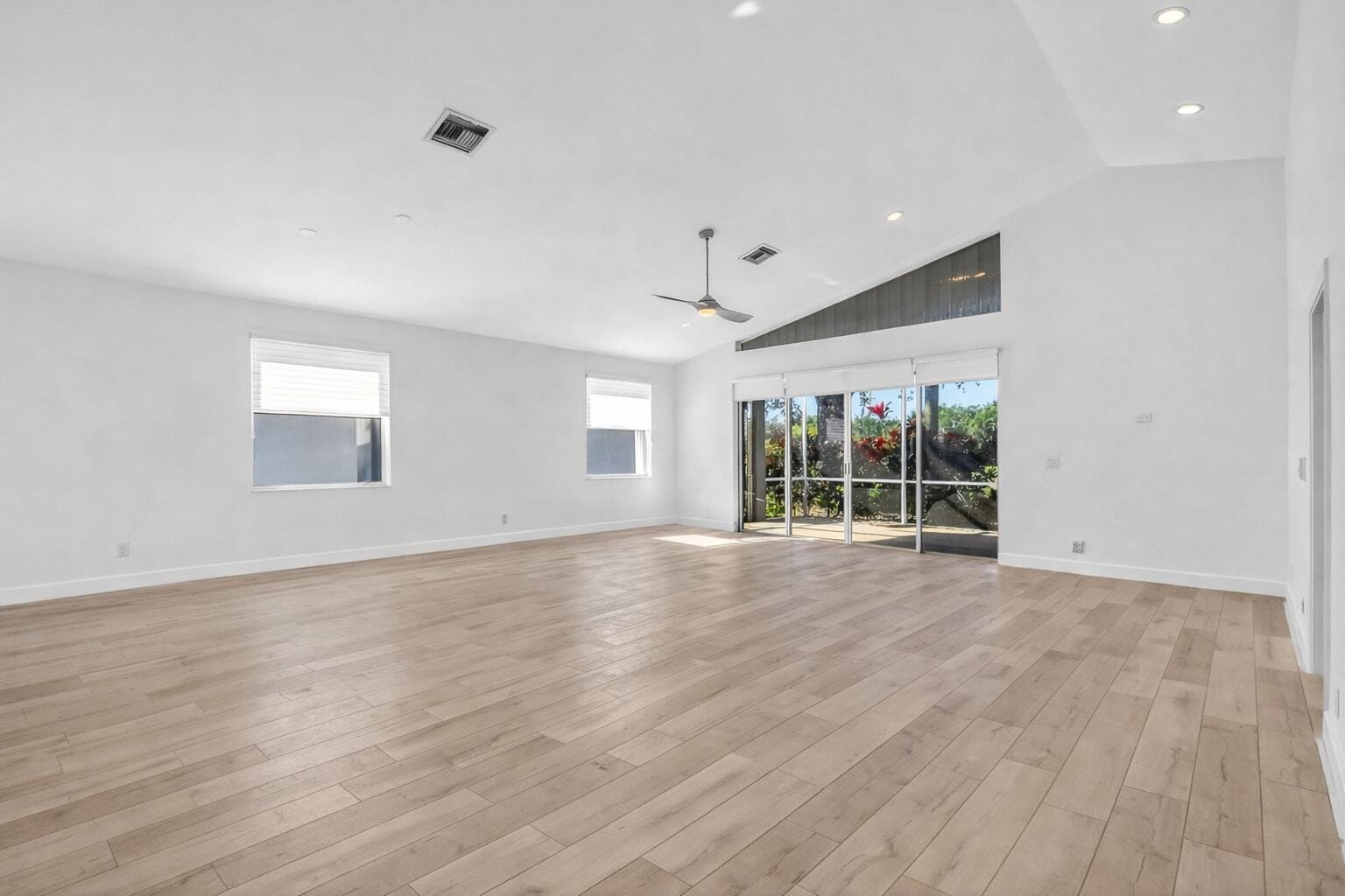 11921 Fountainside Circle, Boynton Beach, FL 33437 photo 8