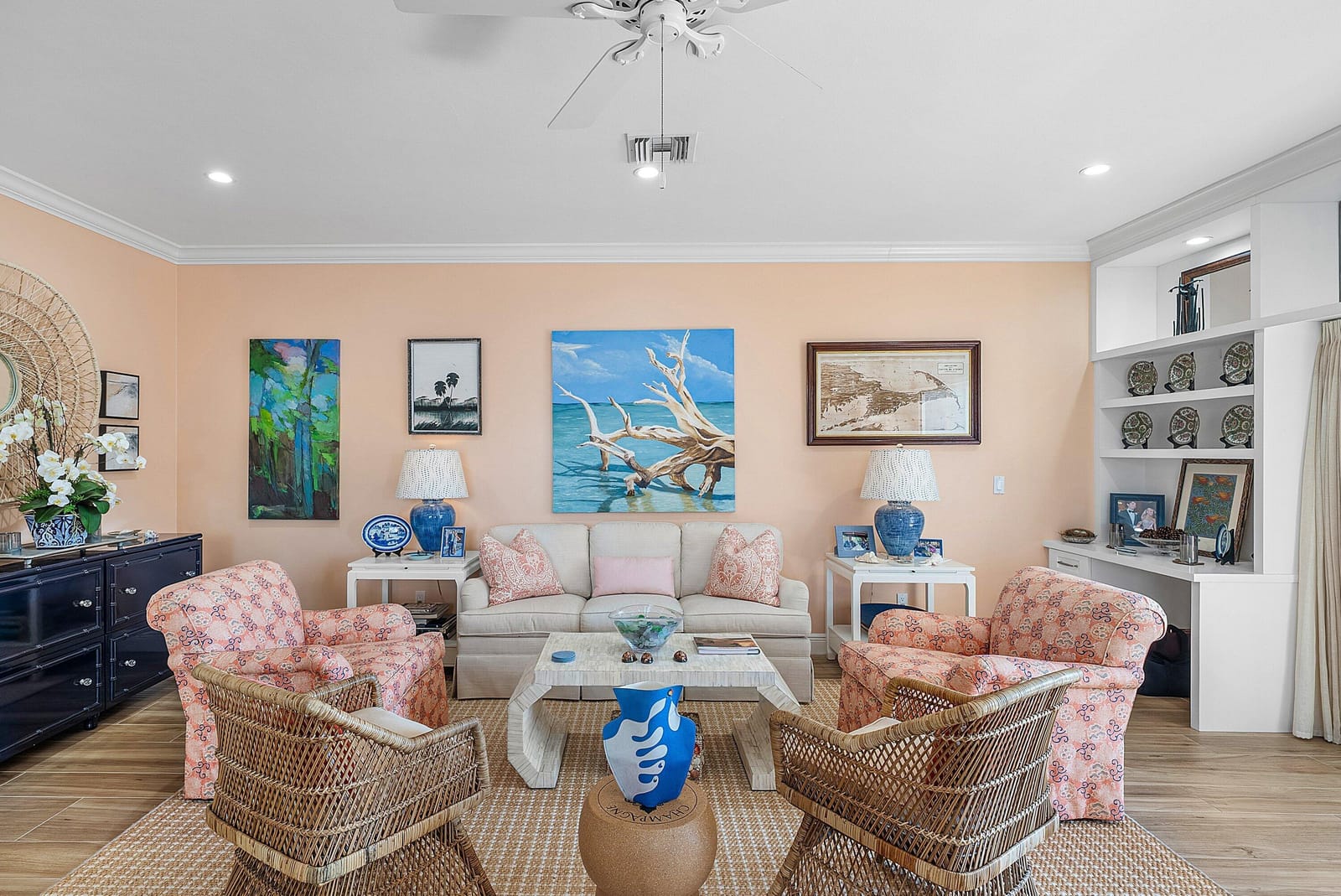 725 Palm Trail 10 — photo 2