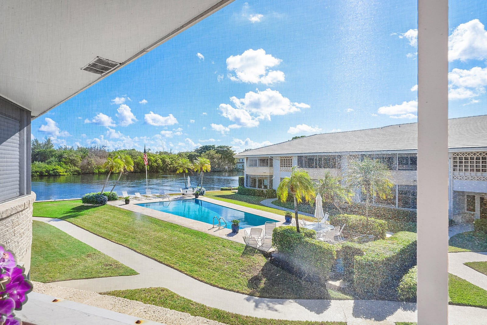 725 Palm Trail 10 — photo 4