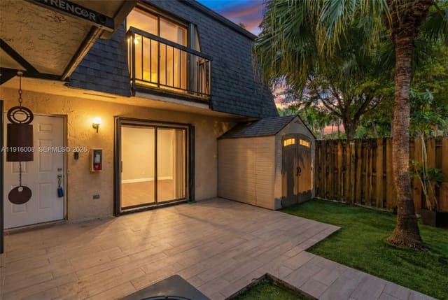 14289 SW 94th Cir Lane 101, sold in Camelot Three Condo, Miami, FL