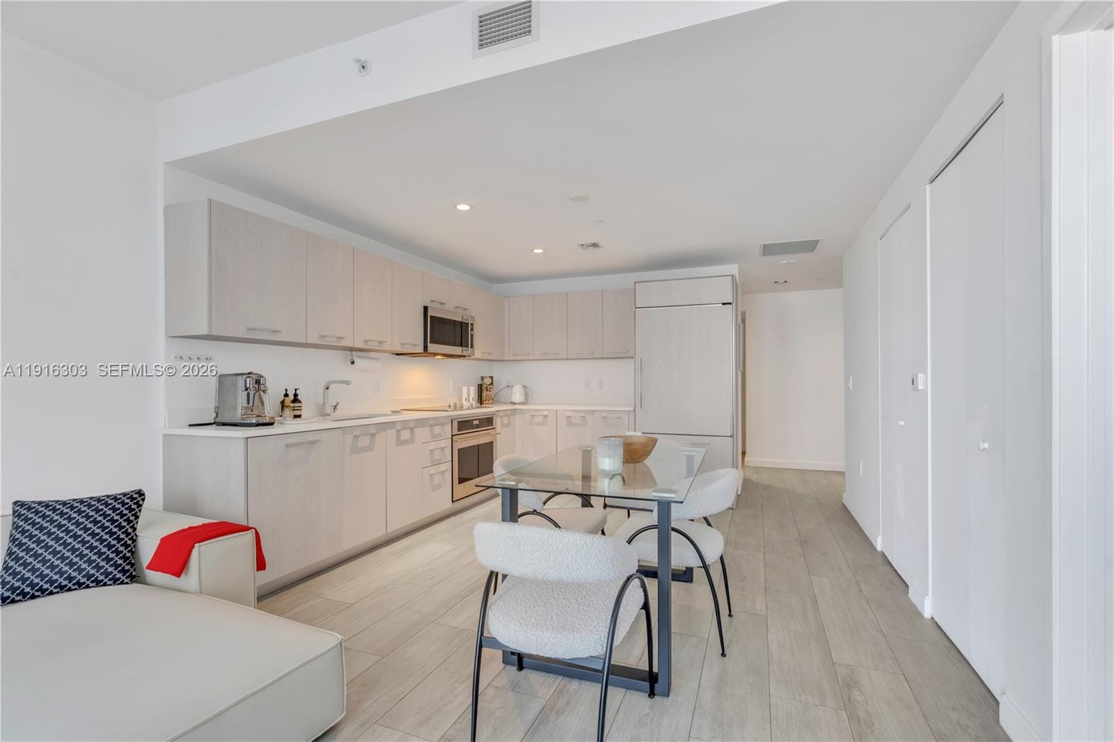 55 SW 9th Street 2610 — photo 5