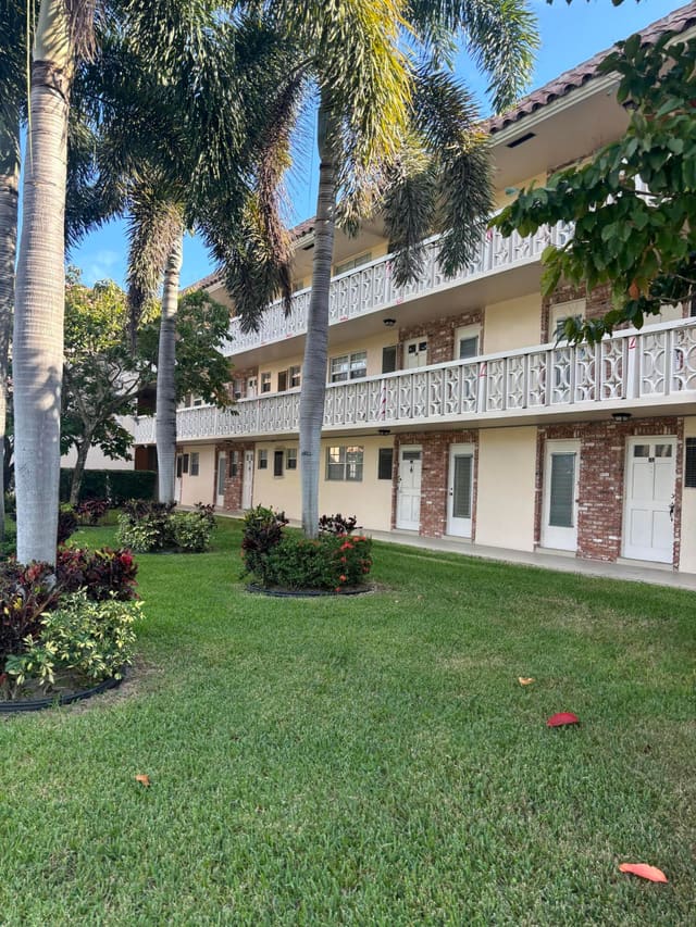 400 NE 20th Street A131, sold in Boca Verde East, Boca Raton, FL