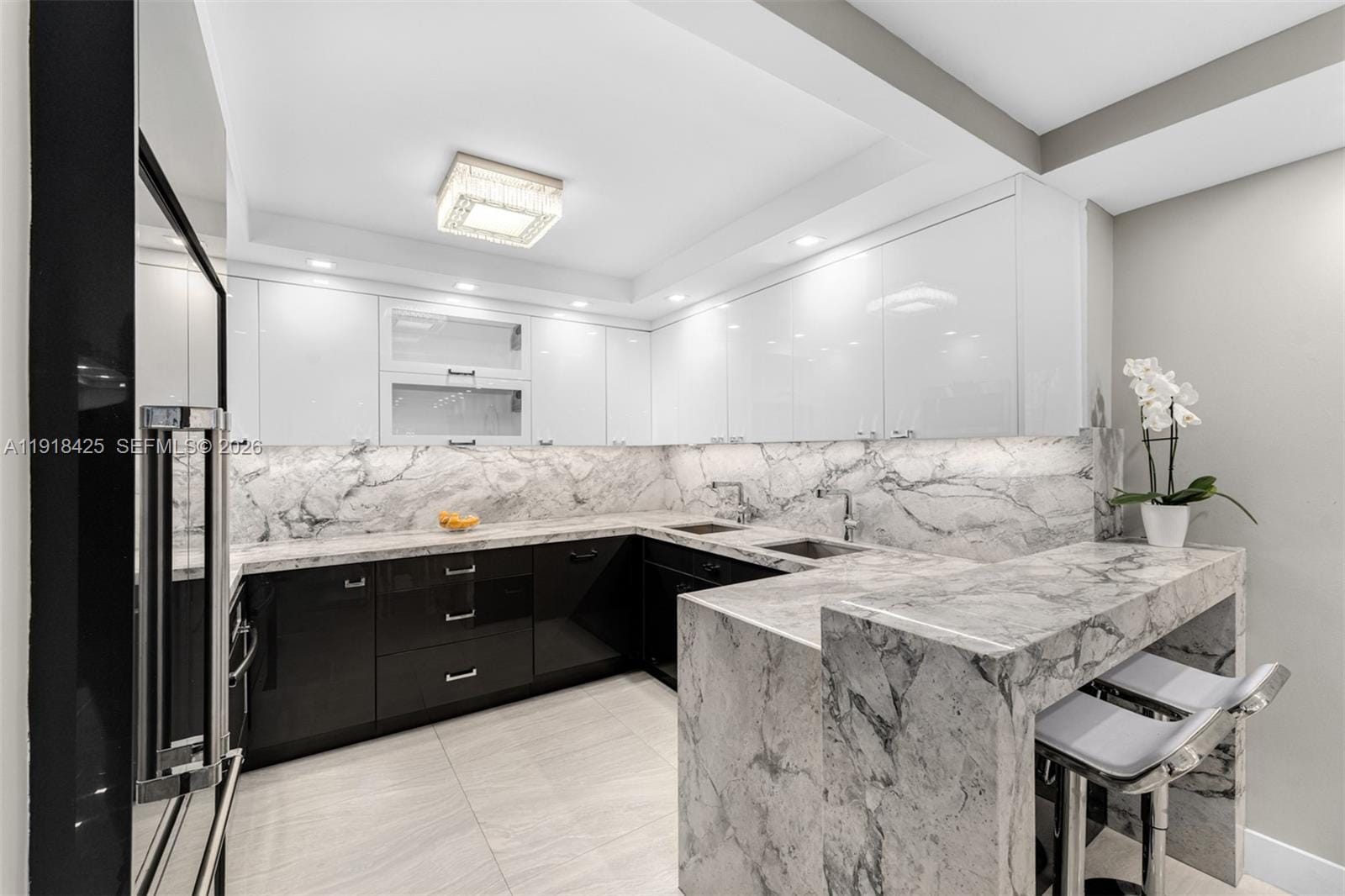 5225 Collins Avenue 603 — photo 7