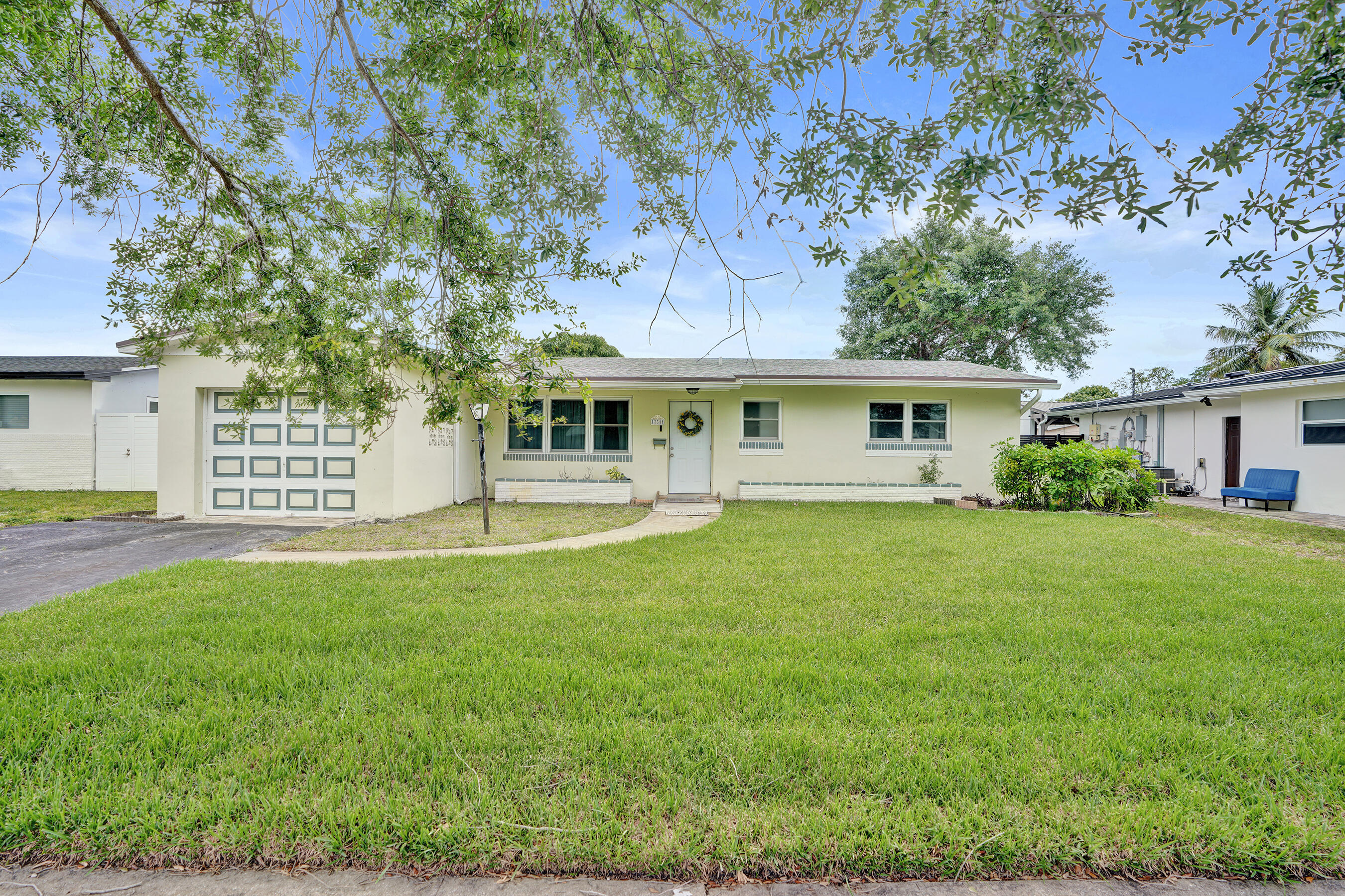 731 SW 71st Terrace, Pembroke Pines, FL 33023, Pembroke Pines