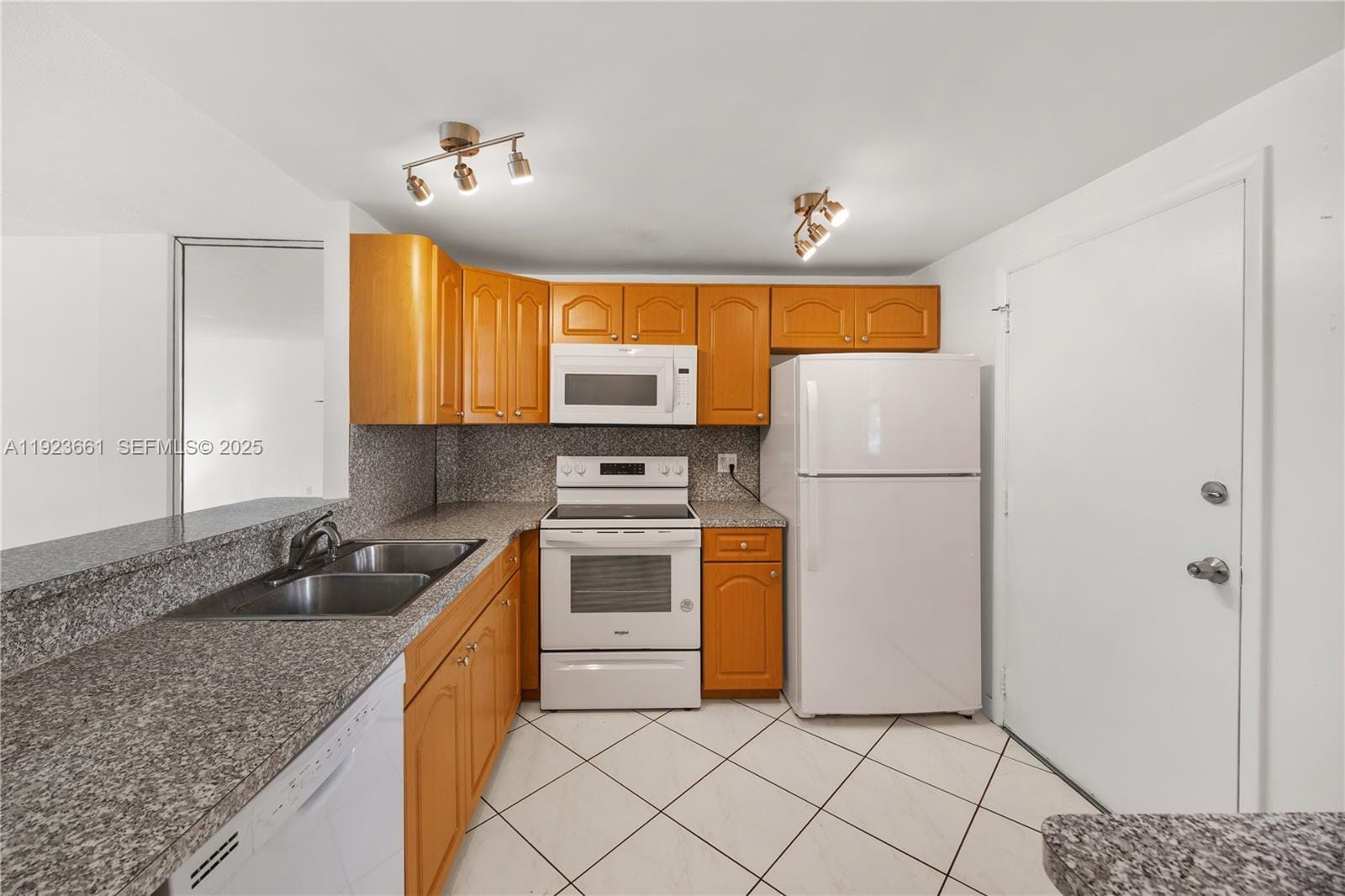 3550 NE 169th Street 112, North Miami Beach, FL 33160 photo 22
