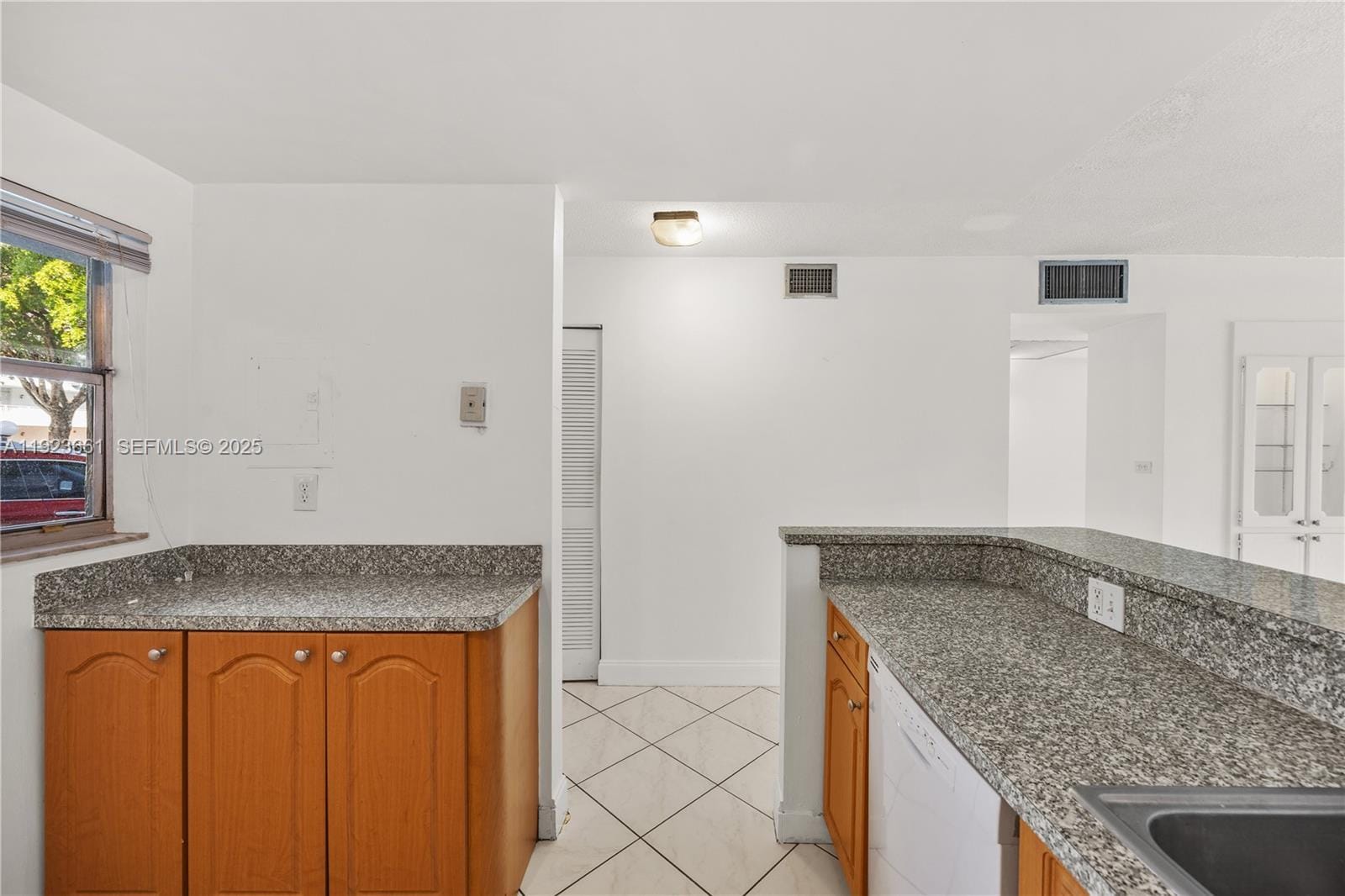 3550 NE 169th Street 112, North Miami Beach, FL 33160 photo 24