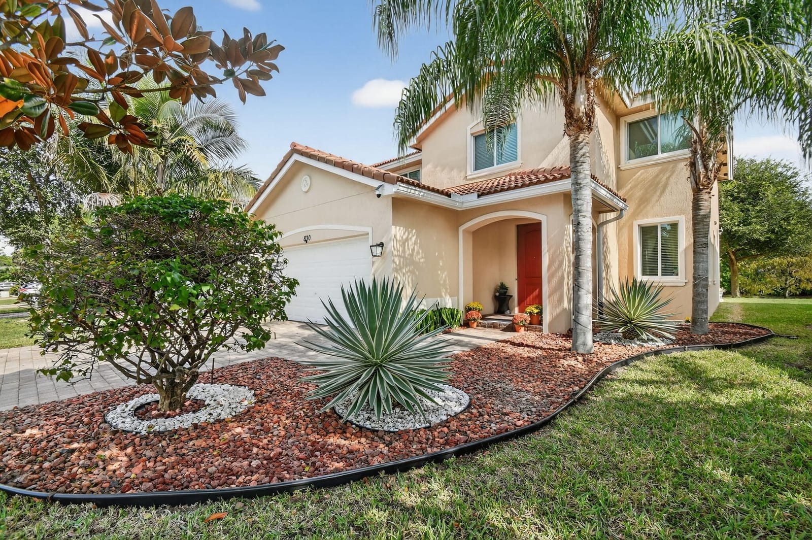 830 Palm Tree Lane, Haverhill, FL 33415