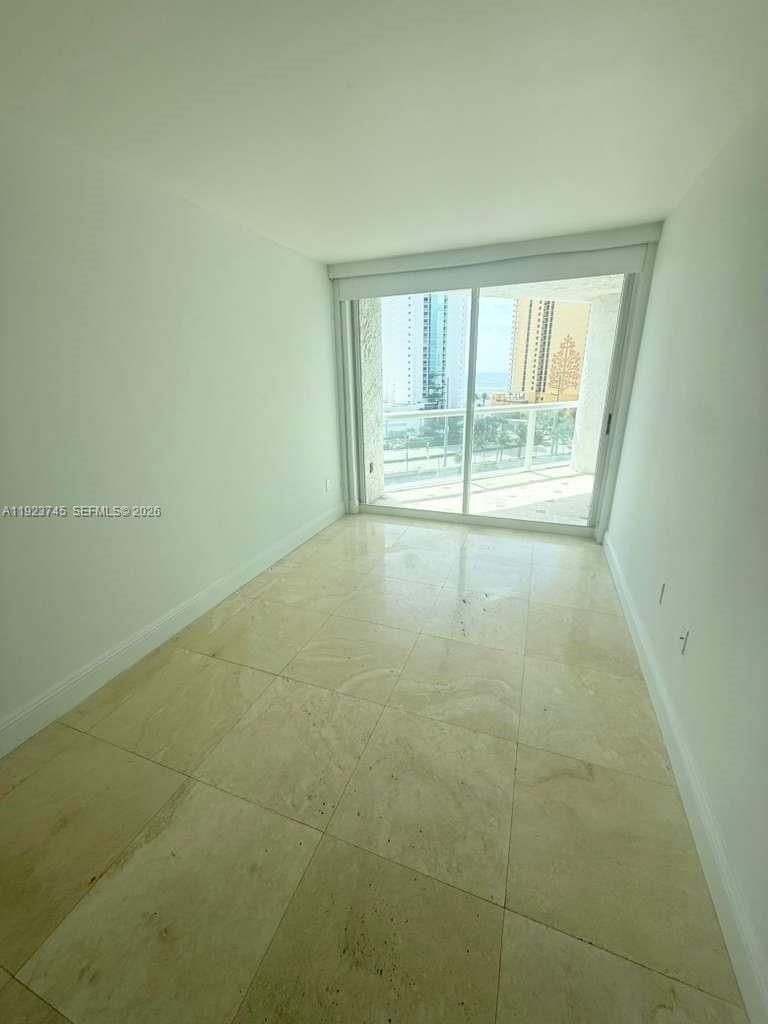 16400 Collins Avenue 942, Sunny Isles Beach, FL 33160 photo 23