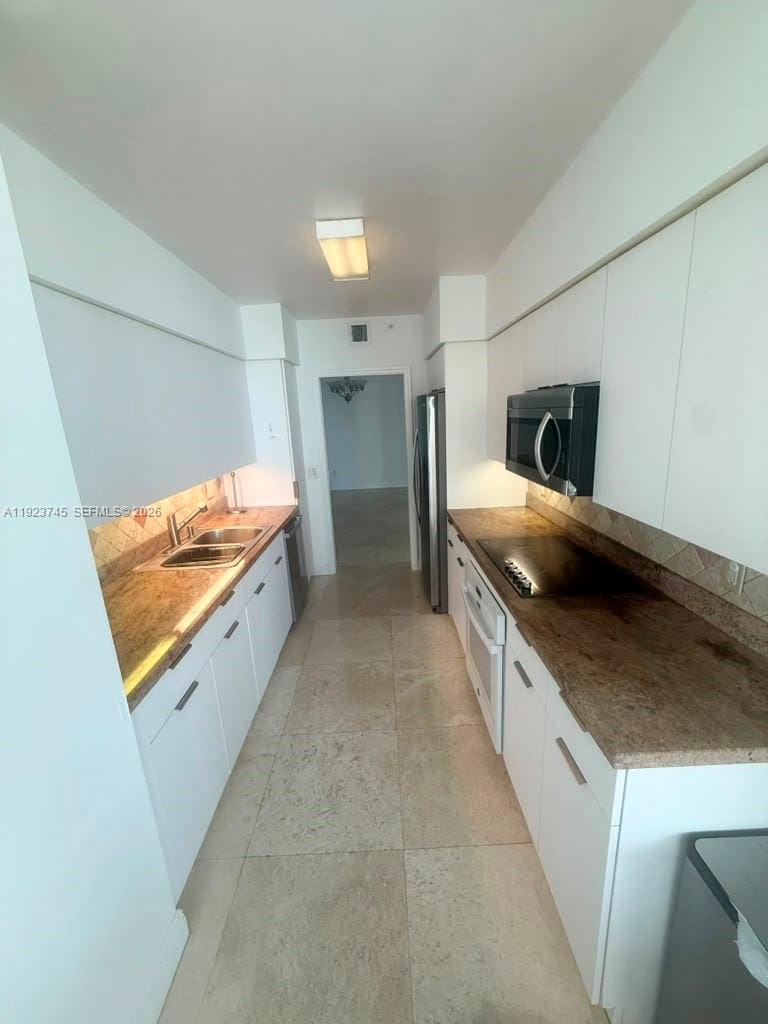 16400 Collins Avenue 942 — photo 10