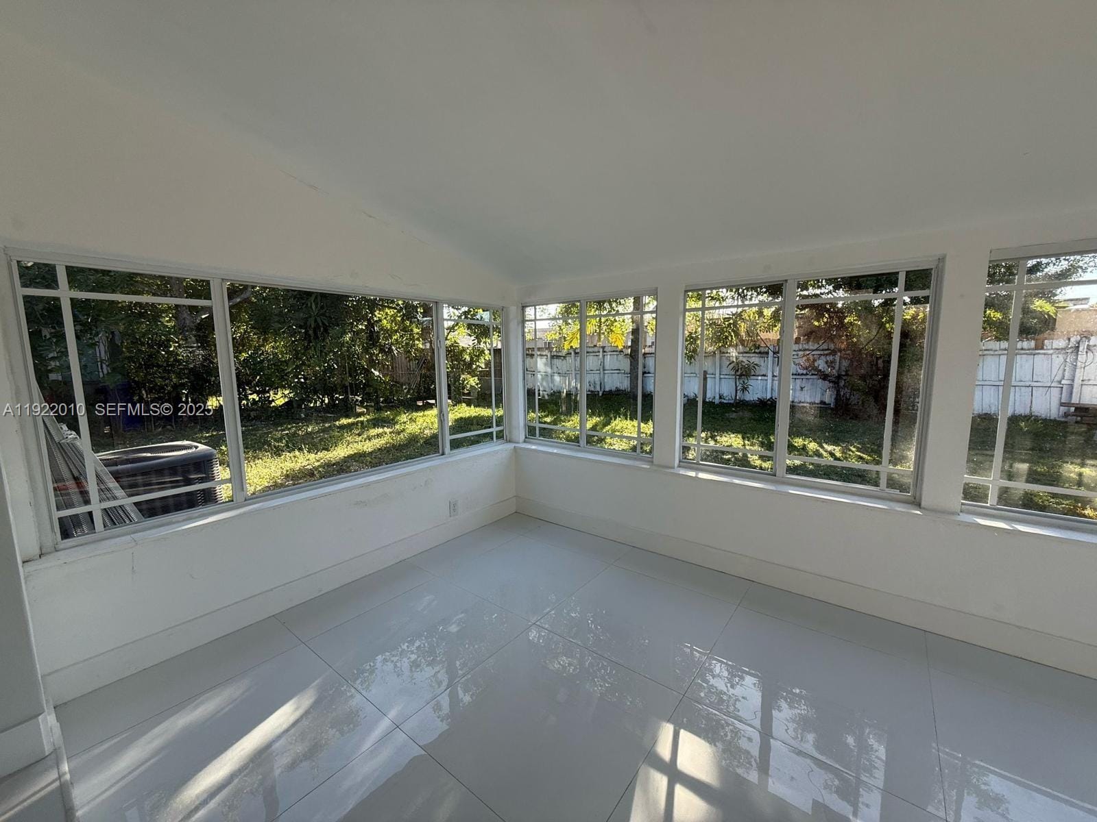 2340 Jamaica Drive, Miramar, FL 33023 photo 13