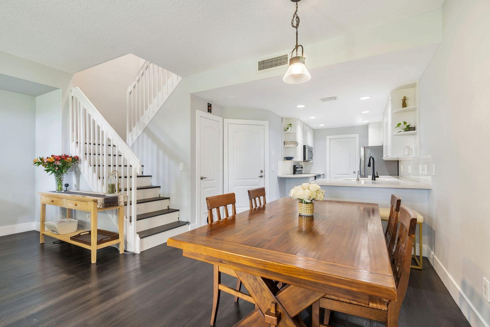 124 Ashley Court — photo 4