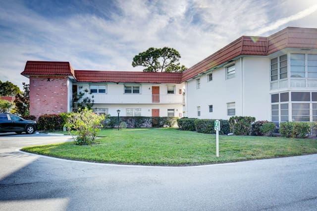 2600 SE Ocean Boulevard X14, Stuart, FL 34996